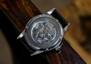 Replica Uhren Nomos Glashutte Timeless Club II Rezension