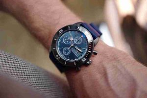 Replica Uhren Breitling Superocean Héritage II Chronographen Chronometer Blaues Zifferblatt Für Erntedank