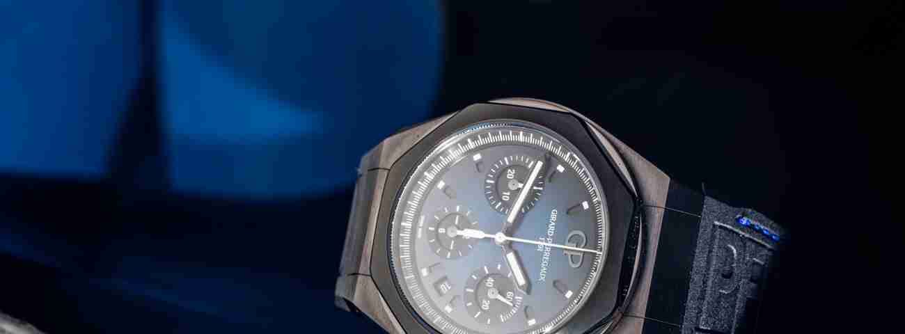SIHH 2019 Replica Uhren Girard-Perregaux Laureato Absolute Chronographen Titan 44mm 81060-21-491-FH6A