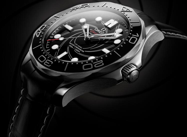 Replik Uhren Omega Seamaster Diver 300M James Bond 007 Nummerierte Ausgabe Platin Gold 42mm Bewertung