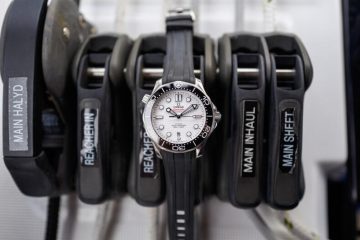 Überprüfung der Replika Uhren Omega Seamaster Diver 300M Co-Axial Master Chronometer Weiß 1