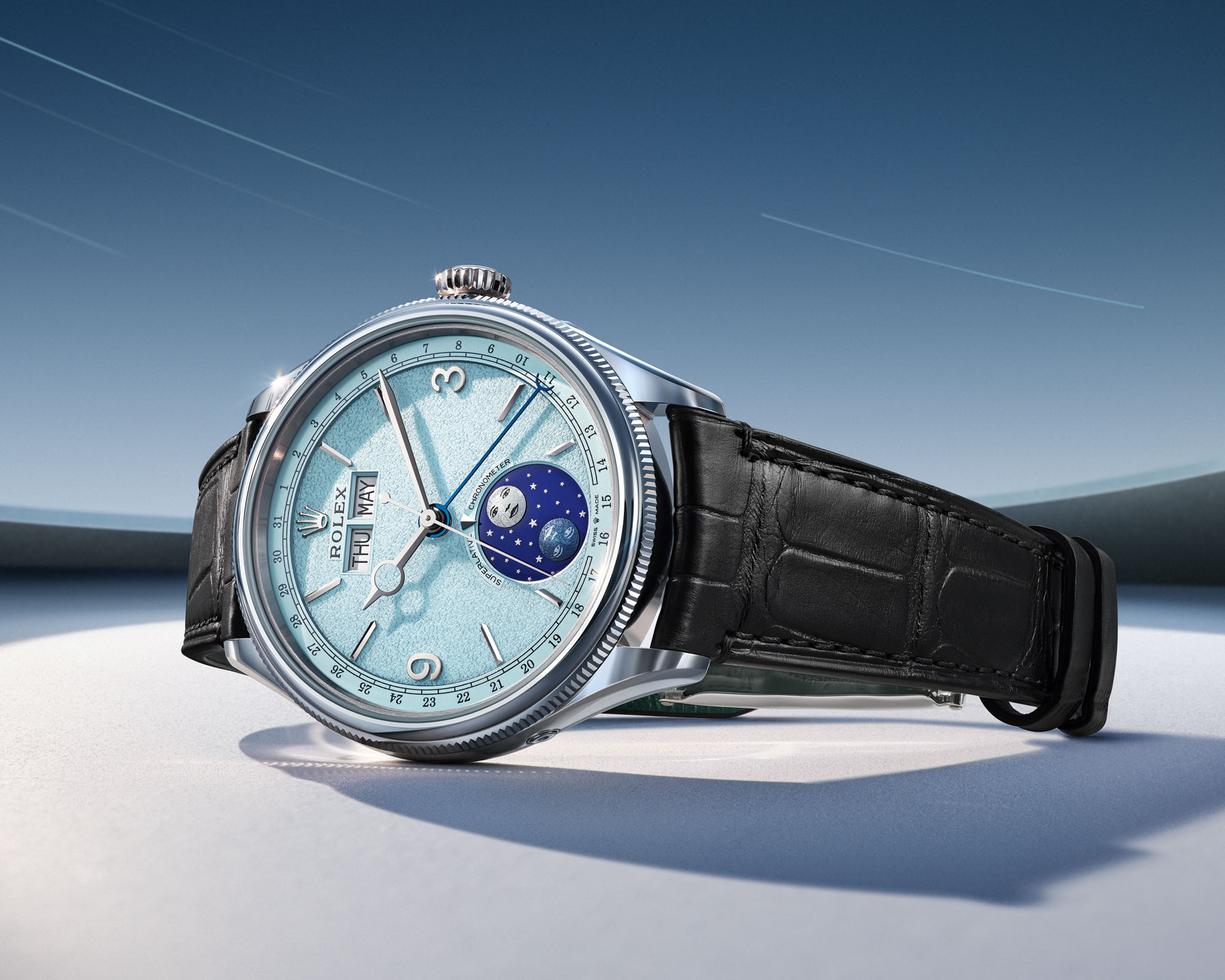 Rolex Perpetual Padellone Zifferblattdetail mit Wochentag-, Datums- und Monatsfenstern sowie Mondphase